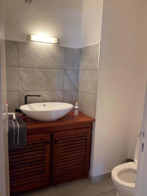 La Villa Jujubes Avec Piscine Chauffee - 5 Chambres Spacieuses Le Bois de Nefles  Luaran gambar