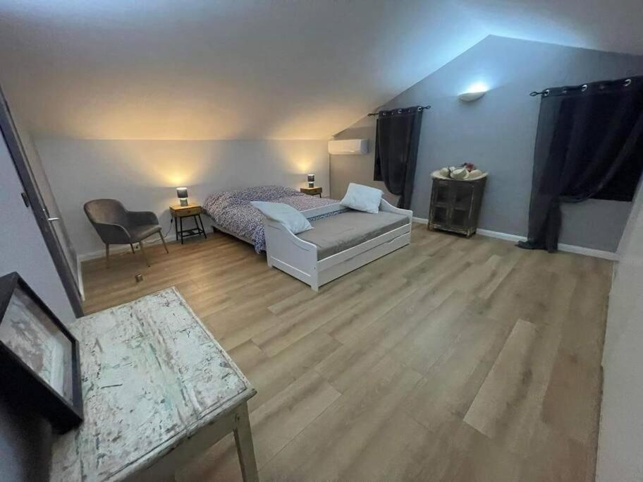 La Villa Jujubes Avec Piscine Chauffee - 5 Chambres Spacieuses Le Bois de Nefles  Luaran gambar